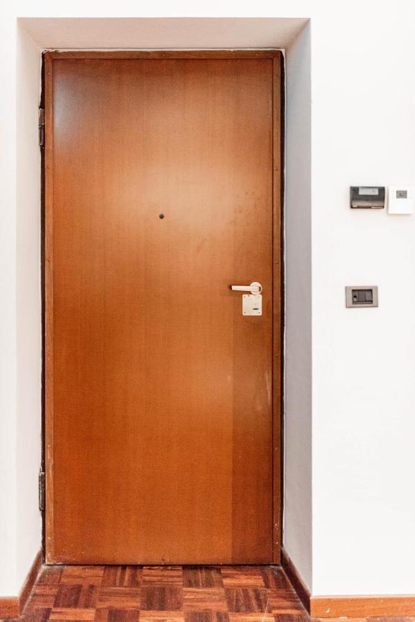 In Centro, 5 Posti Letto: Ca' Cybeles Appartamento Torino Esterno foto
